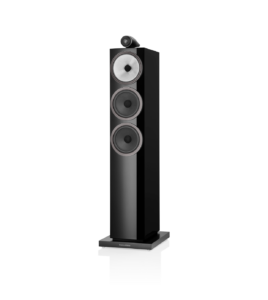 De Bowers & Wilkins 703 S3 is een hoogwaardige luidspreker die ontworpen is om audiofielen tevreden te stellen met een uitzonderlijke geluidskwaliteit en een stijlvol ontwerp. Dit model is de opvolger van de populaire 703 S2 en biedt een aantal verbeteringen die de luisterervaring naar een hoger niveau tillen. Een van de belangrijkste kenmerken van de 703 S3 is de Continuum-conusdriver, die een nauwkeurige weergave van de middentonen biedt. Dit is mogelijk dankzij het speciale materiaal dat door Bowers & Wilkins is ontwikkeld en dat de ideale balans tussen stijfheid en demping biedt. De tweeter is voorzien van een aluminium dome voor heldere en gedetailleerde weergave van de hoge tonen. De luidspreker heeft ook een nieuw ontworpen basdriver, die een strakke en gecontroleerde basweergave biedt. De behuizing is gemaakt van een solide en stijf materiaal, waardoor ongewenste resonanties en trillingen worden geminimaliseerd en de geluidskwaliteit wordt geoptimaliseerd. De 703 S3 is verkrijgbaar in drie afwerkingen: Gloss Black, Satin White en Rosenut. De luidspreker is geschikt voor zowel stereo- als home cinema-opstellingen en kan worden aangesloten op een breed scala aan versterkers en audioapparatuur. Kortom, de Bowers & Wilkins 703 S3 is een uitstekende keuze voor audiofielen die op zoek zijn naar een luidspreker van topkwaliteit met verbeterde prestaties en een stijlvol ontwerp.